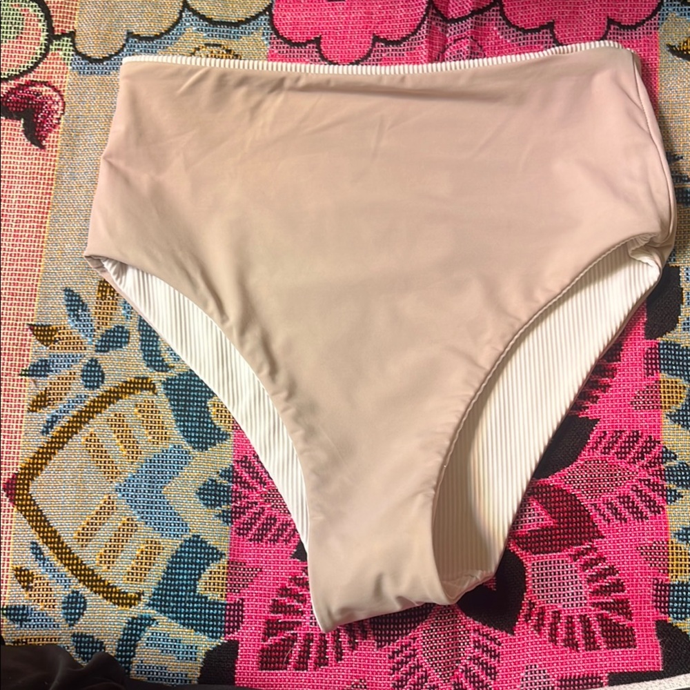 Lululemon White Ribbed Bikini Bottom - Picture 4 of 5